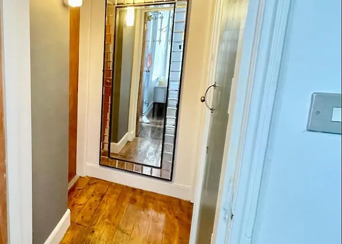 The Location- 1 Free Private Parking Space - 60 Second Walk 2 Minster! Apartamento *